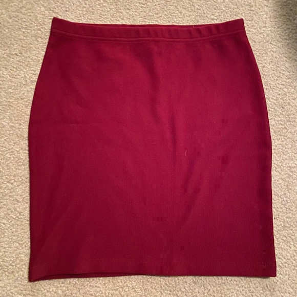 Forever 21 Dresses & Skirts - Burgundy/red bodycon mini skirt